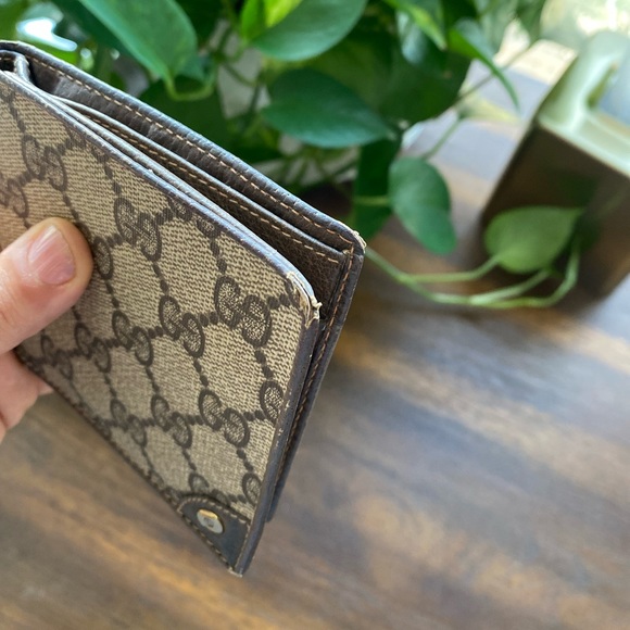 Authentic vintage Gucci mens wallet in very good condition - Picture 7 of 11